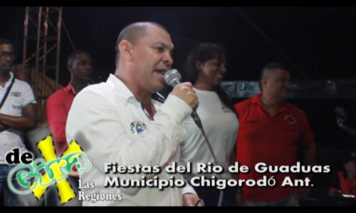 Alcalde en tarima